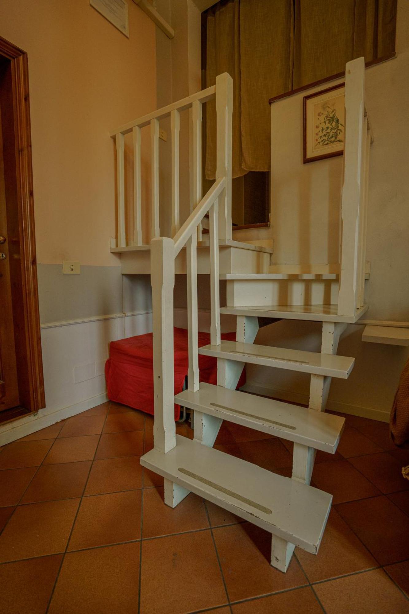 Tranquil Suite Near Museums And Train Station Florença Exterior foto