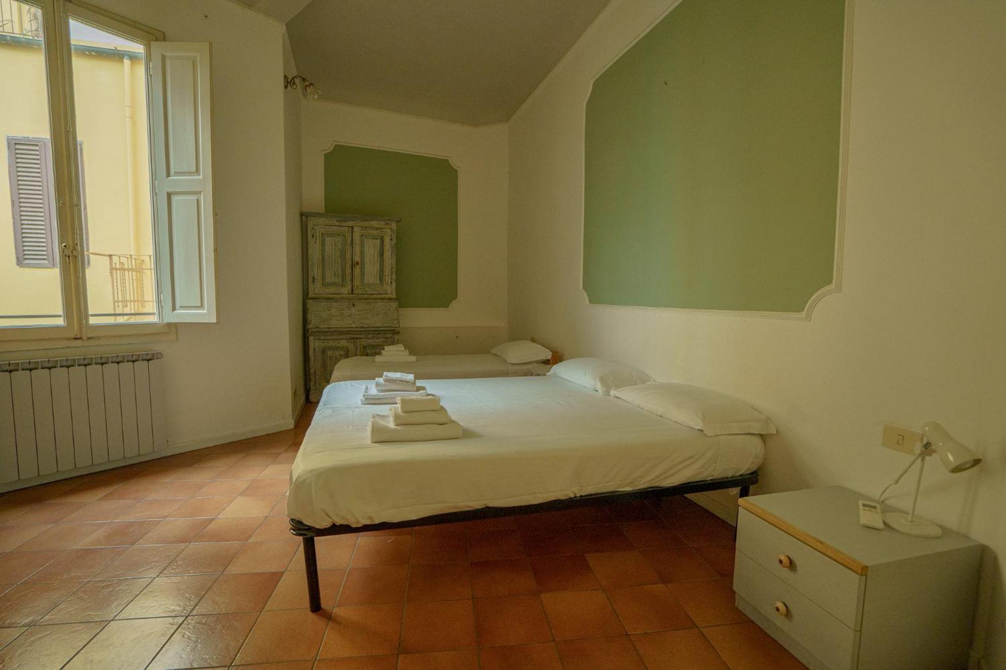 Tranquil Suite Near Museums And Train Station Florença Exterior foto