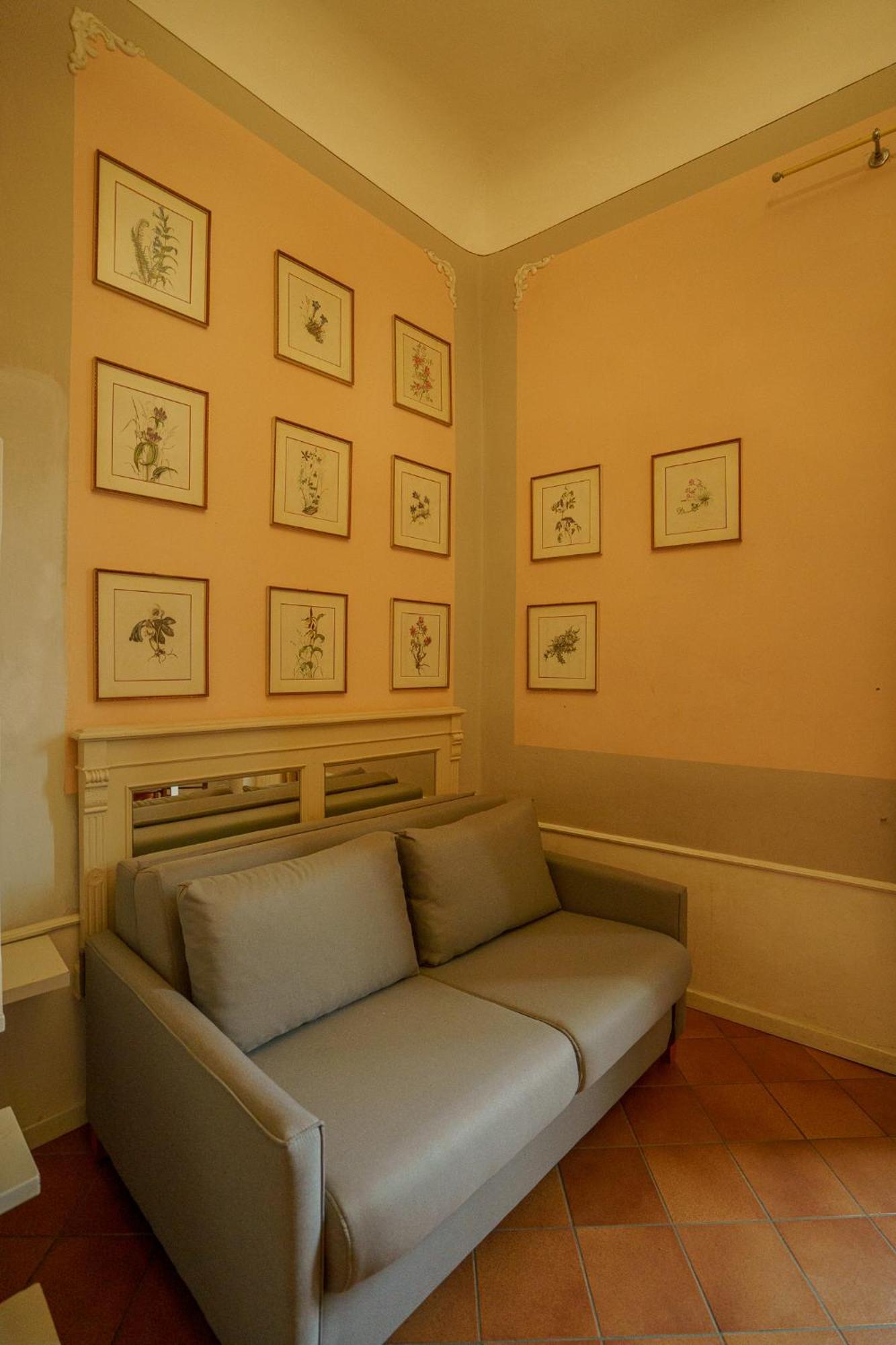 Tranquil Suite Near Museums And Train Station Florença Exterior foto