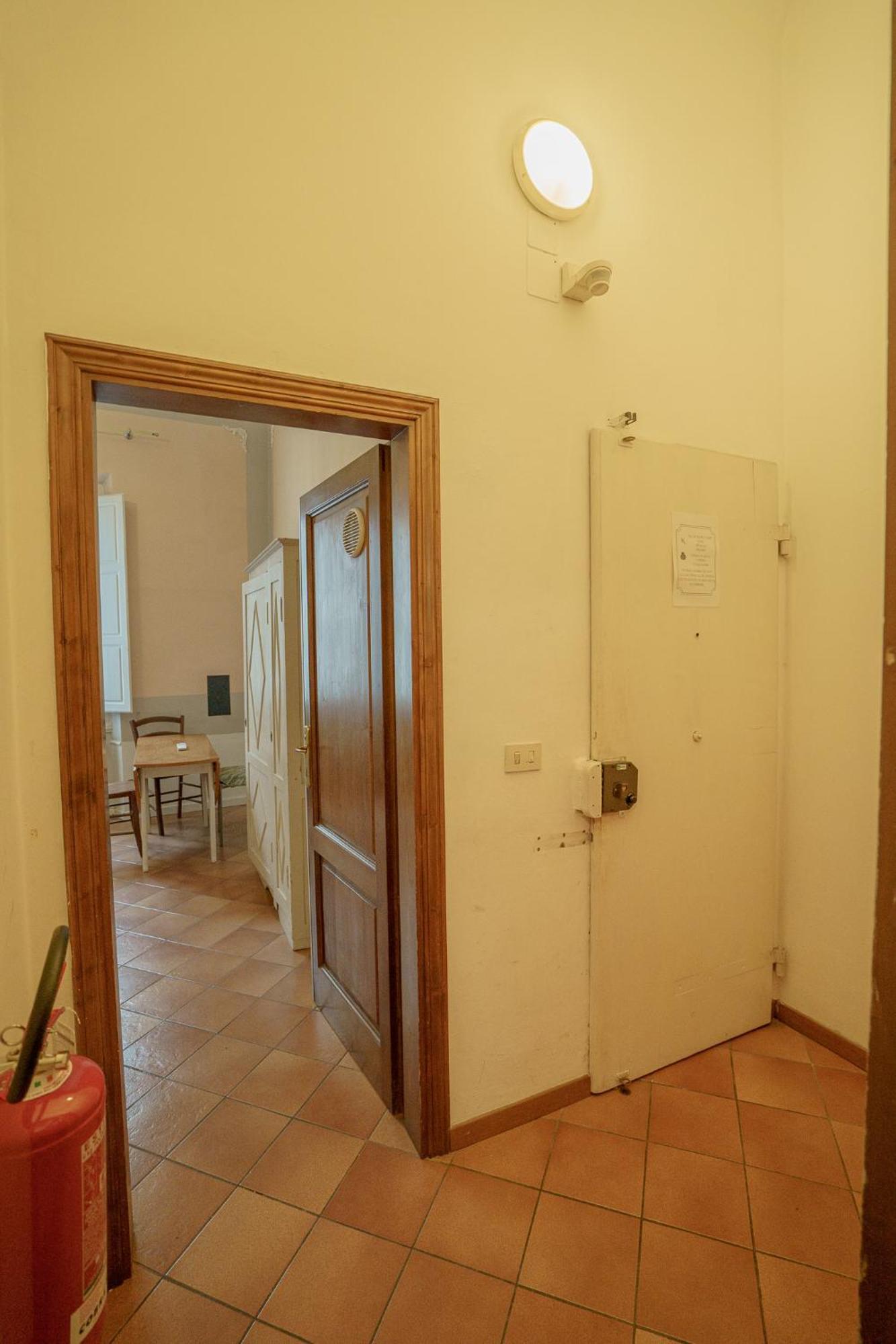 Tranquil Suite Near Museums And Train Station Florença Exterior foto